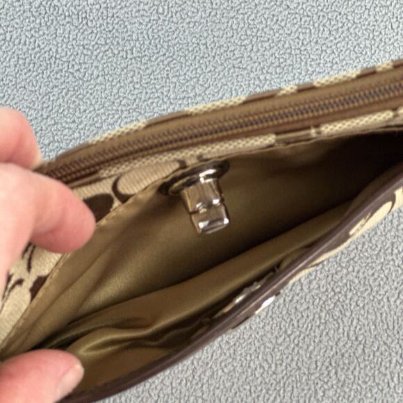 Coach Wristlet Park Signature Medium Brown Khaki Purse Turnlock Canvas Leather - Picture 5 of 9